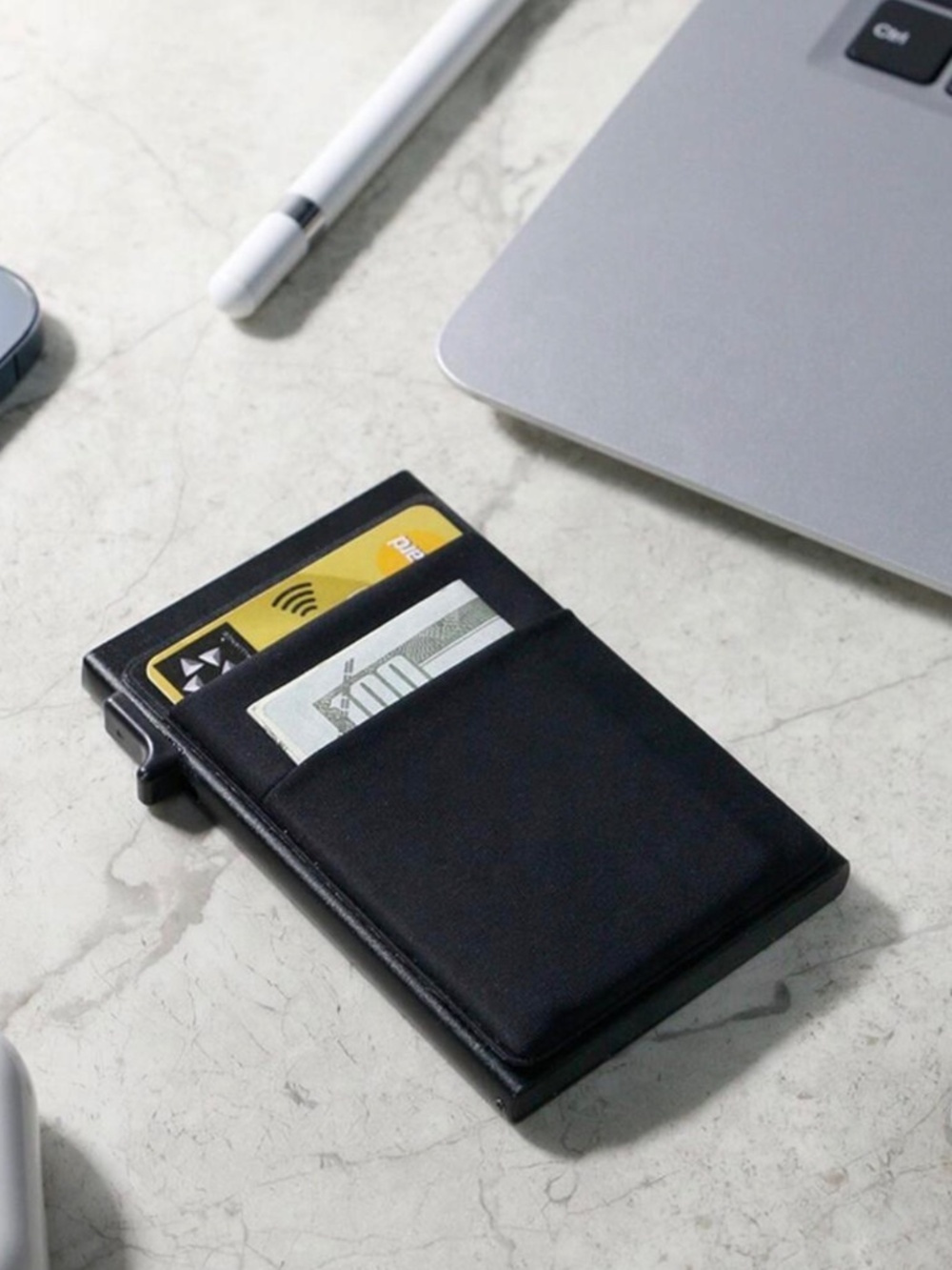 Slim RFID Blocking Card Wallet - Black - Picture 5 of 5